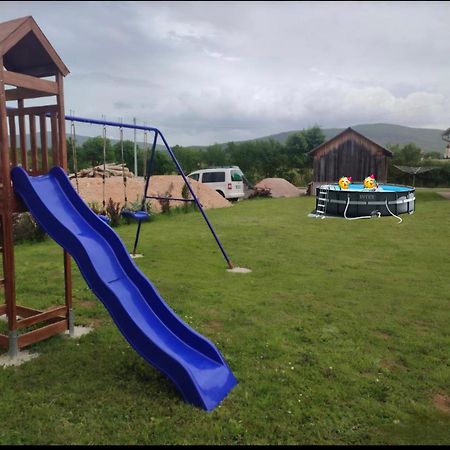 Apartman Swans Otočac Zewnętrze zdjęcie