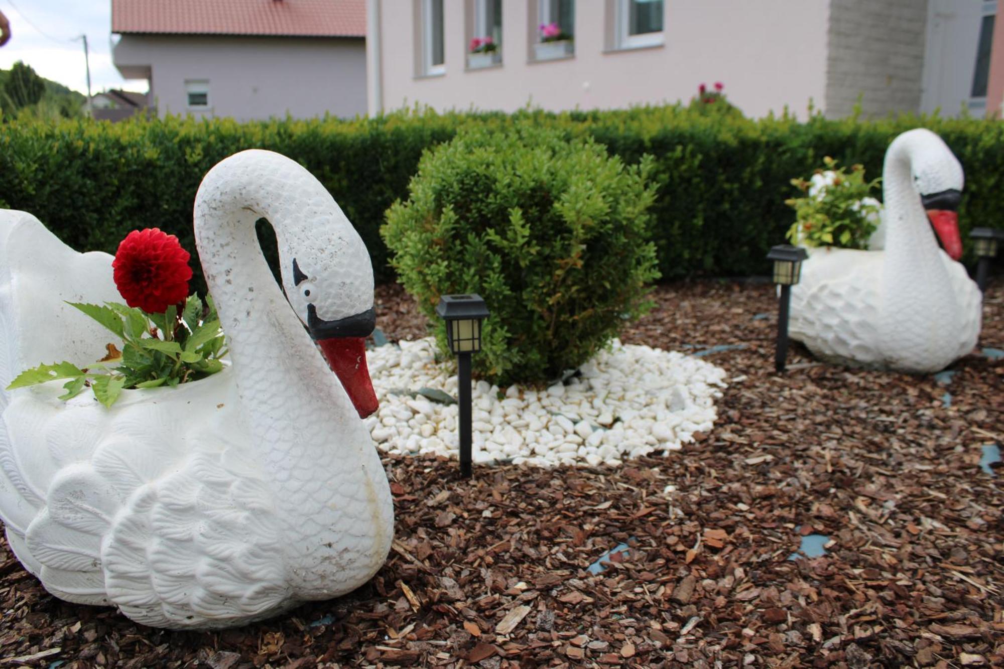 Apartman Swans Otočac Zewnętrze zdjęcie