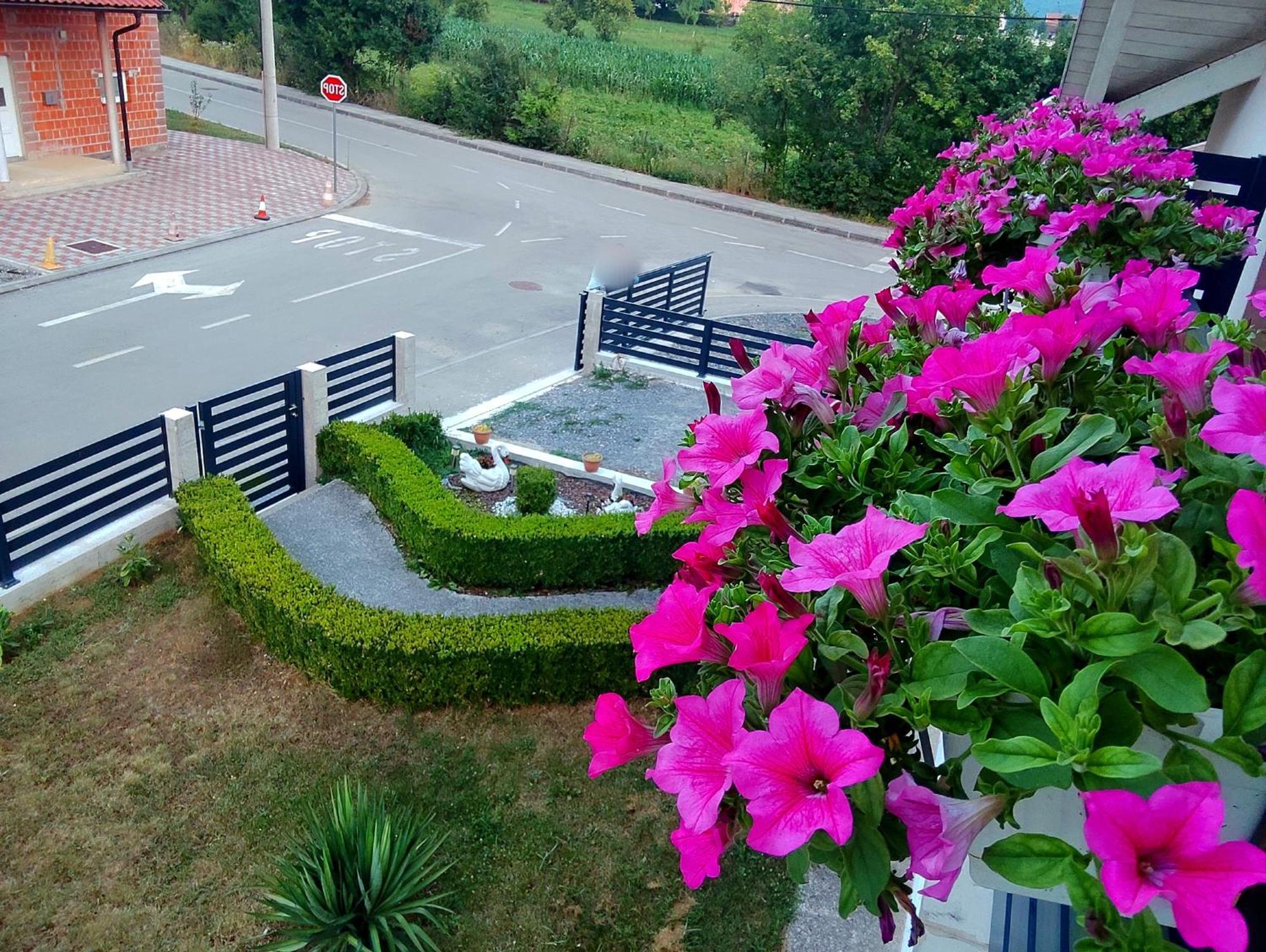 Apartman Swans Otočac Zewnętrze zdjęcie